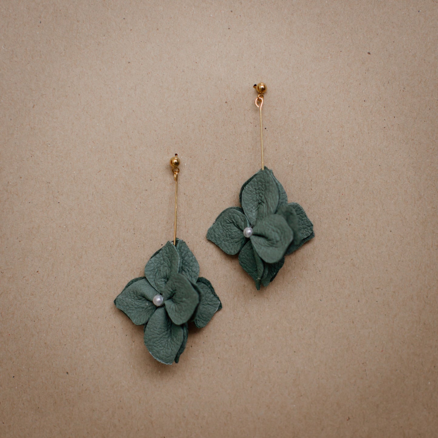 Korvakorut, Hortensia Drop